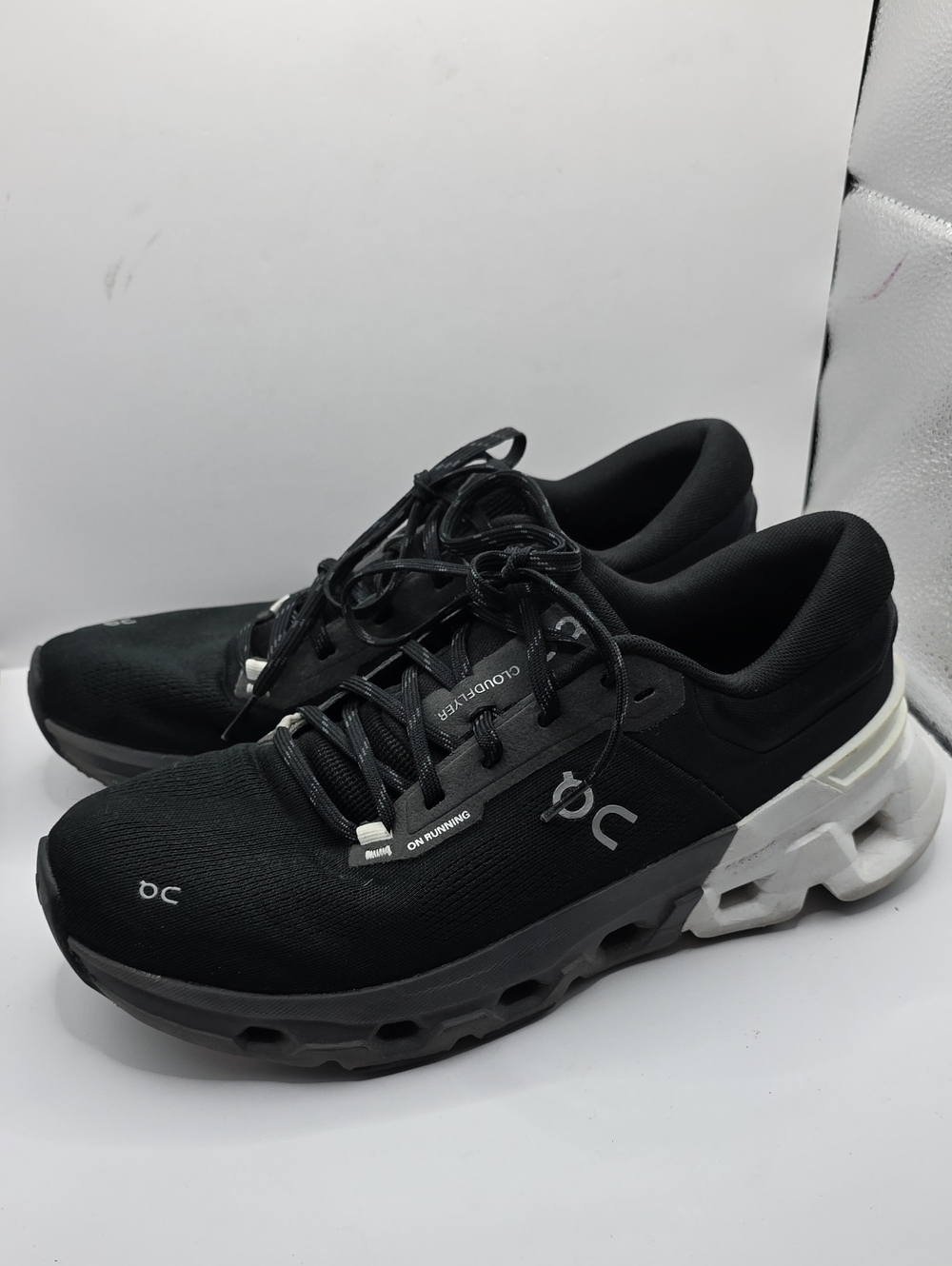 On Cloudflyer 5, Helion  Black/White Womens Size M11